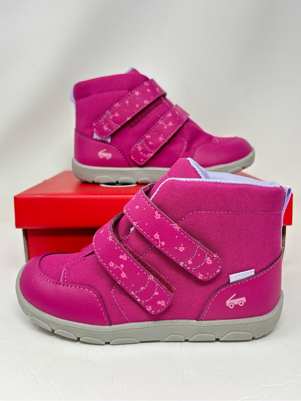 See Kai Run Dean Adapt WP Adaptive Sneaker Ankle Boot Kids Pink Berry Size 3Y